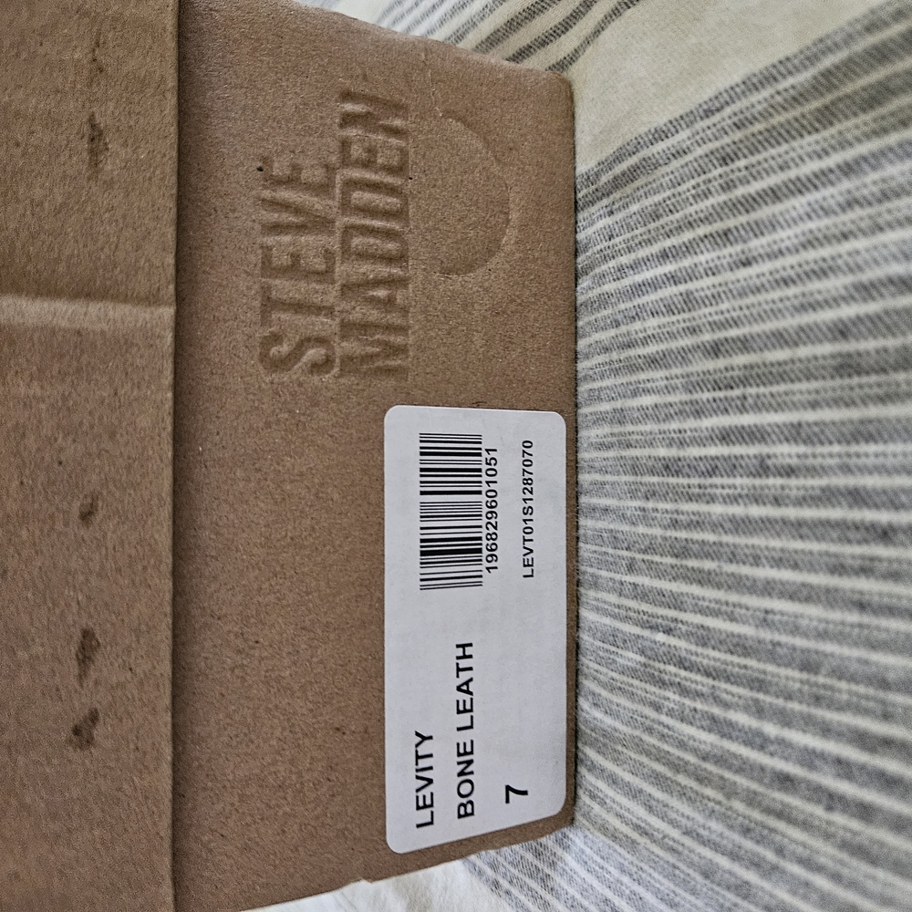 Brand New Steve Madden Bone Leather Shoes